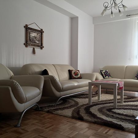 Apartment Gashi Priştine Dış mekan fotoğraf